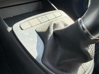 Hyundai I-10 1.0 Premium AUTOMAAT picture 19