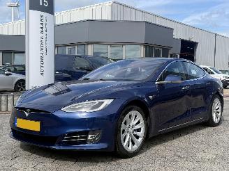 Unfallwagen Tesla Model S 75D Base 2017/4