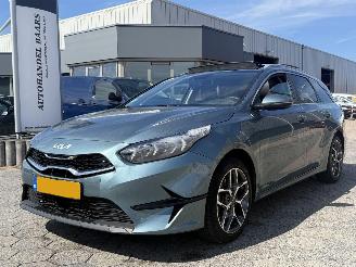 skadebil auto Kia Ceed Sportswagon 1.5 T-GDi ExecutiveLine 2023/1