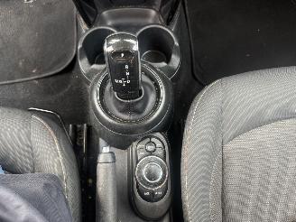 Mini Cooper 1.5 Cooper Camden Edition AUTOMAAT picture 18