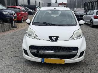 Peugeot 107 1.0-12V Millesim 200 picture 2