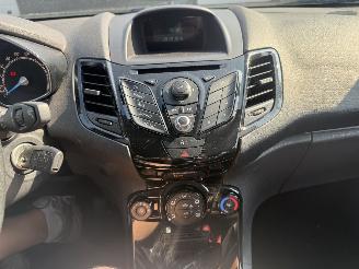 Ford Fiesta 1.0 Titanium picture 18