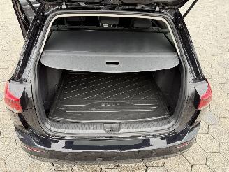 Volkswagen Golf Variant 1.0 eTSI Life Business picture 13