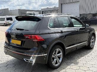 Volkswagen Tiguan 1.5 TSI R-Line AUTOMAAT picture 4