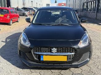 Suzuki Swift 1.2 Comfort Smart Hybrid picture 2