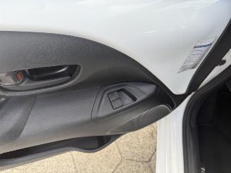Peugeot 108 1.0 e-VTi Active picture 13