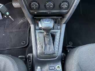 Skoda Octavia 1.6  Ambiente  AUTOMAAT picture 18