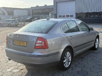 Skoda Octavia 1.6  Ambiente  AUTOMAAT picture 5