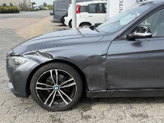 BMW 3-serie 320i Executive AUTOMAAT picture 8