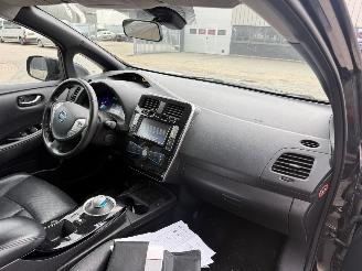 Nissan Leaf Tekna 30 kWh picture 14