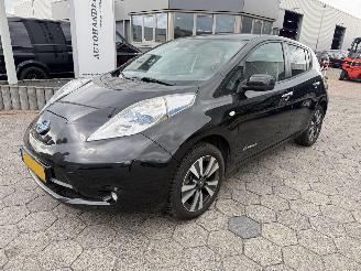 Vaurioauto  passenger cars Nissan Leaf Tekna 30 kWh 2016/10