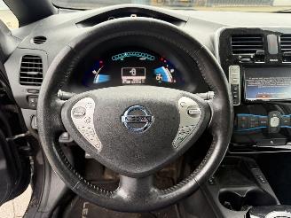 Nissan Leaf Tekna 30 kWh picture 16