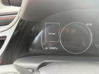 Lexus ES 300h Business Line picture 18