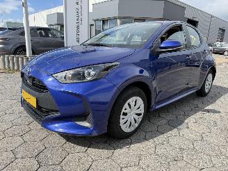 Damaged car Toyota Yaris 1.0 VVT-i Comfort 2023/7