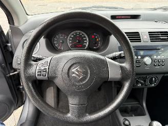 Suzuki Swift 1.5 Exclusive picture 17