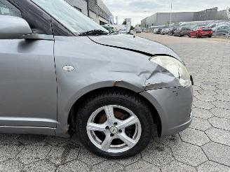 Suzuki Swift 1.5 Exclusive picture 4