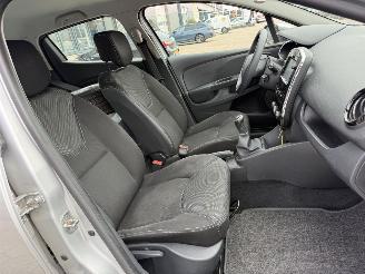 Renault Clio 1.5 dCi ECO Expression picture 12