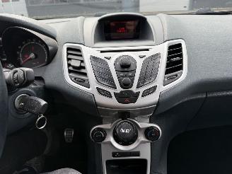Ford Fiesta 1.4 Trend picture 16
