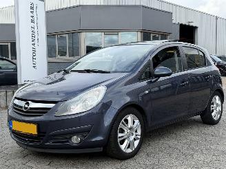 krockskadad bil auto Opel Corsa 1.2-16V Essentia 2009/3