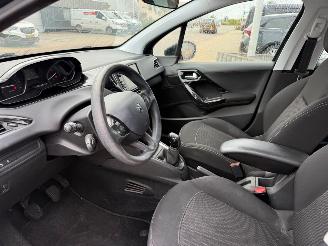 Peugeot 208 1.2 PureTech Blue Lion picture 11
