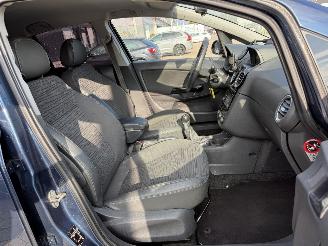 Opel Corsa 1.4-16V Business+ picture 14