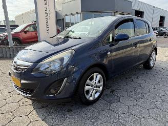 Coche accidentado Opel Corsa 1.4-16V Business+ 2014/4