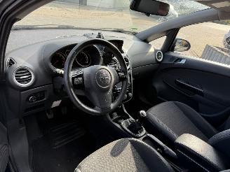 Opel Corsa 1.4-16V Business+ picture 16