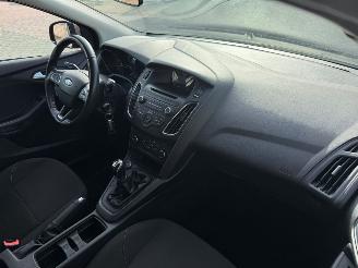 Ford Focus Wagon 1.0 Trend Edition picture 14