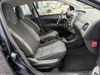 Peugeot 108 1.0 e-VTi Blue Lion picture 14
