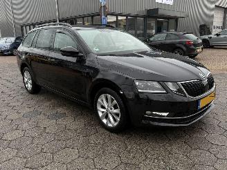 Skoda Octavia Combi 1.6 TDI Greentech Ambition picture 3