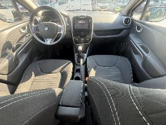 Renault Clio Estate 0.9 TCe Limited picture 10
