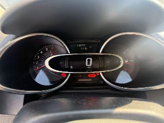 Renault Clio Estate 0.9 TCe Limited picture 12
