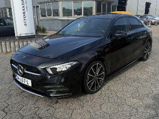 Unfallwagen Mercedes A-klasse 200 Launch Edition 2019/7