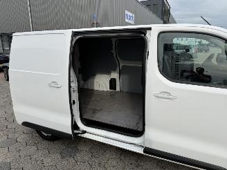 Opel Vivaro 1.5 CDTI L2H1 Selection picture 12