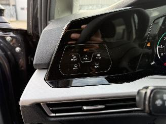 Volkswagen Golf 1.0 TSI Life picture 13