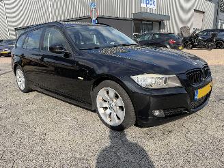 BMW 3-serie 318i PANO. picture 4