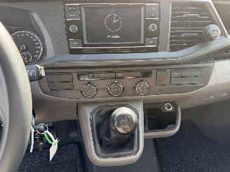 Volkswagen Transporter 2.0 TDI L2H1 picture 17