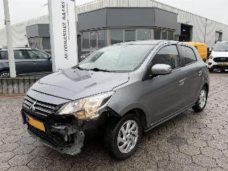 damaged passenger cars Mitsubishi Space-star Star 1.2 Nova 2020/4