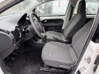 Volkswagen Up! 1.0 move up! BlueMotion picture 12