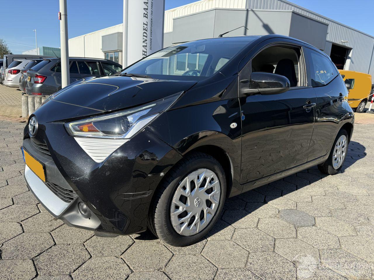 Toyota Aygo 1.0 VVT-i x-play