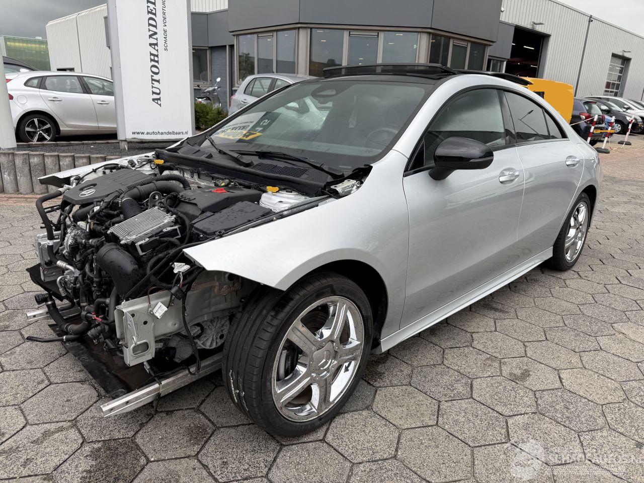 Mercedes Cla-klasse Automaat Panoramadak 180 AMG Line