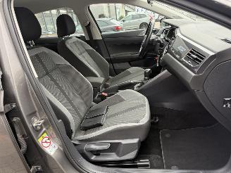 Volkswagen Polo 1.0 TSI Highline Automaat picture 14