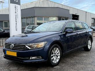 Auto incidentate Volkswagen Passat Variant 1.6 TDI Highline AUTOMAAT 2015/12