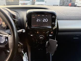Peugeot 108 1.0 e-VTi Allure picture 19