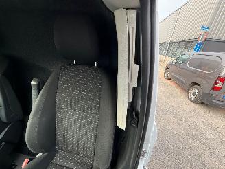 Mercedes Vito 114 CDI Lang AUTOMAAT picture 15