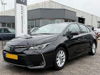 Unfallwagen Toyota Corolla 1.8 Hybrid Business 2021/3