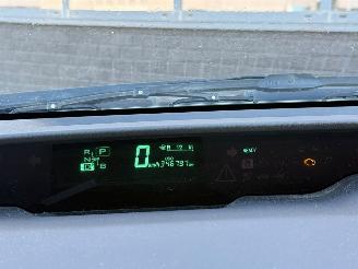 Toyota Prius 1.5 VVT-i picture 19