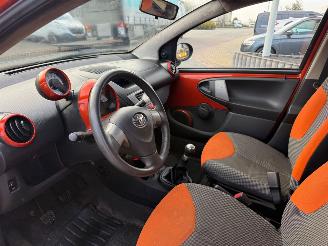 Toyota Aygo 1.0 VVT-i Dynamic Orange picture 14
