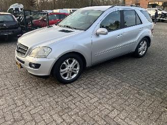 Mercedes ML 320 cdi picture 2