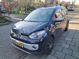 Voiture accidenté Volkswagen Up! 1.0 CROSS 2015/2